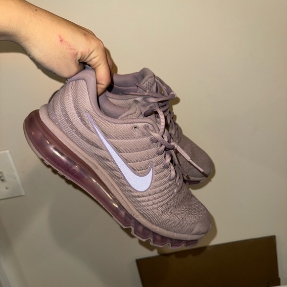 Nike Women's Air Max 2017 Shoes Plum Fog Pro Purple | Size: 9 | Nike - Picture 1 of 4